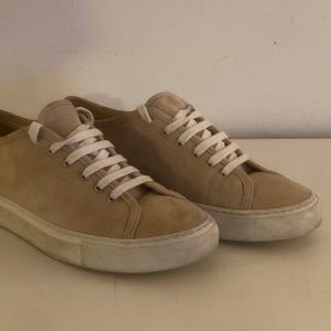 Common Projects Size 37 (6.5) tournament low sneaker in suede blush